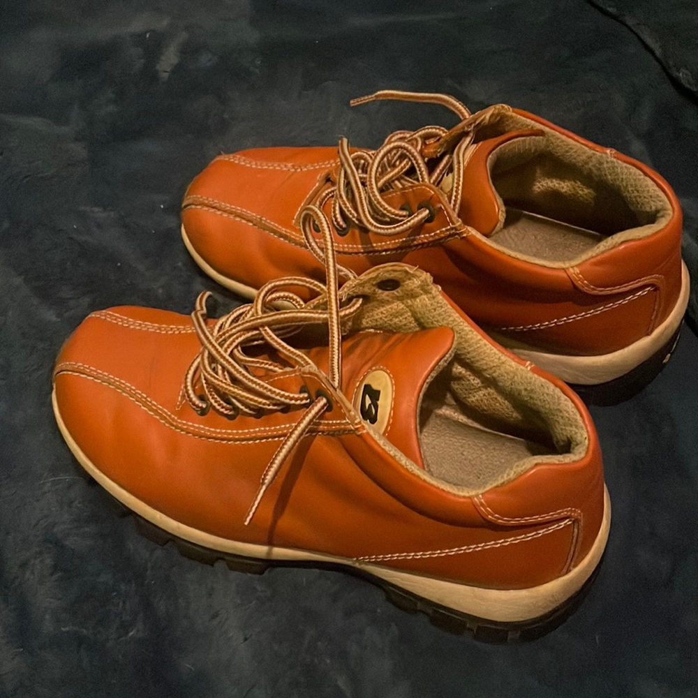 B Boots
